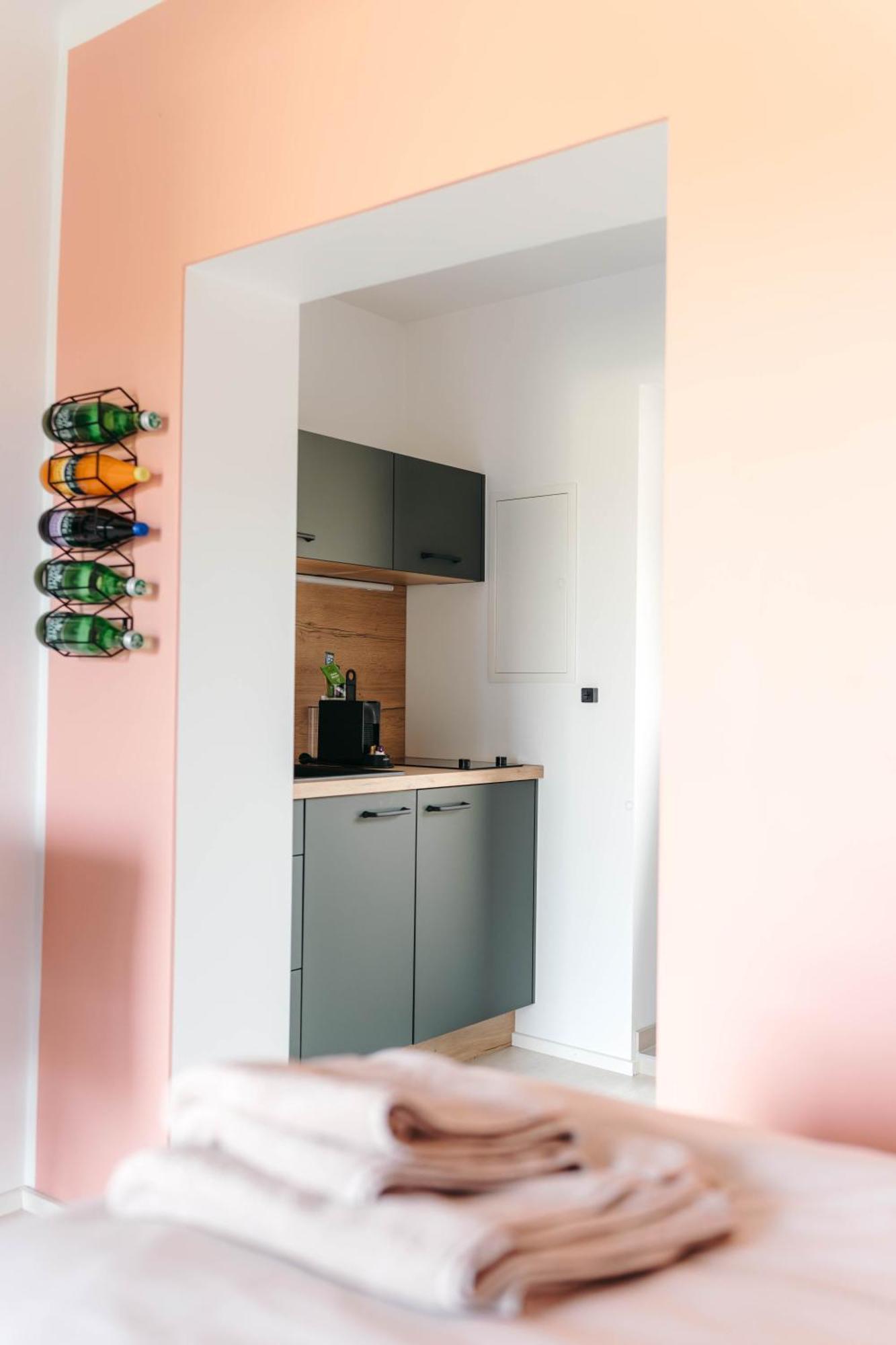 Pension Blumenwiese - Mitten Im Thermenland Burgau Екстериор снимка